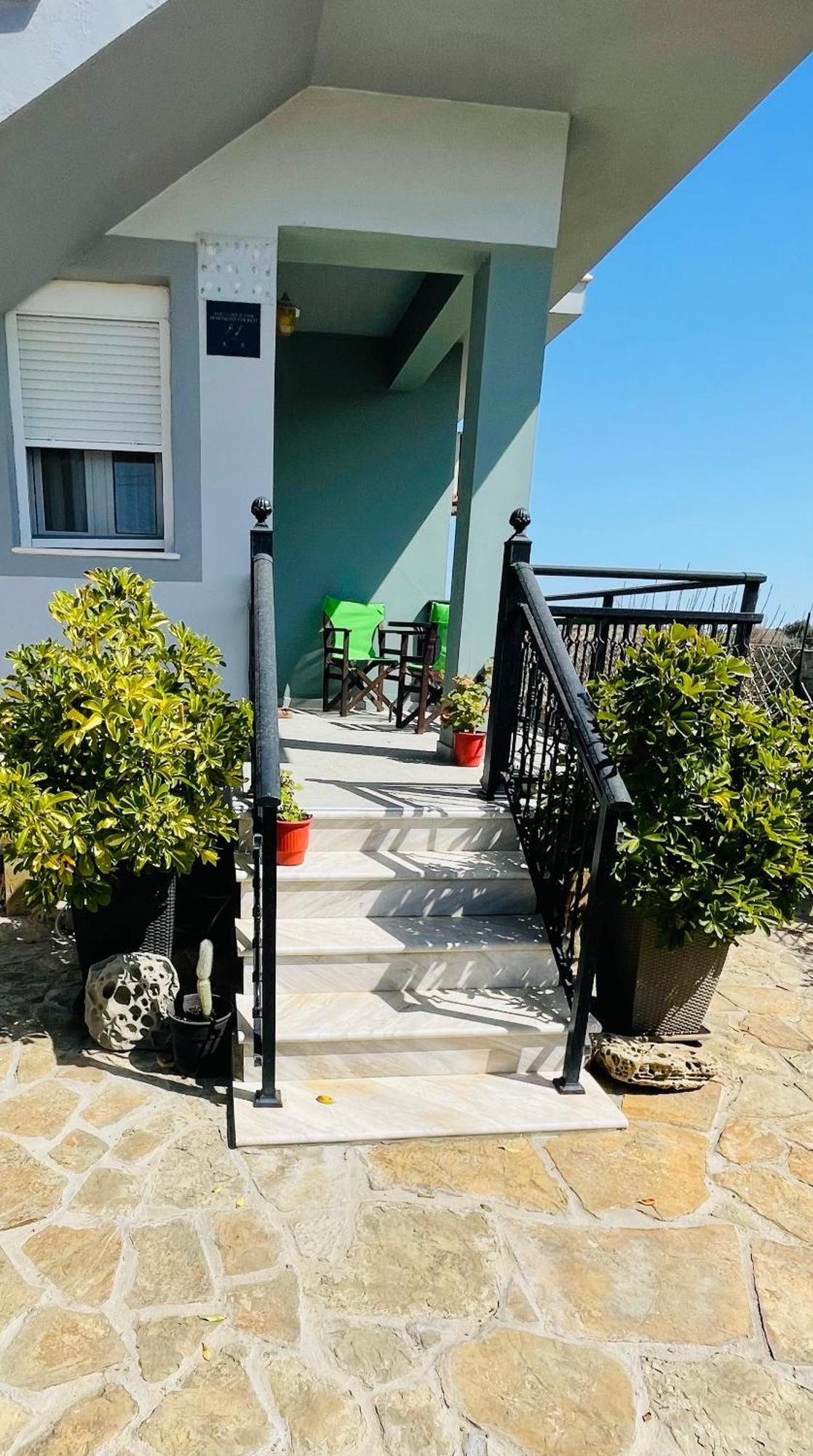 Fergani Apartments Moudhros Экстерьер фото