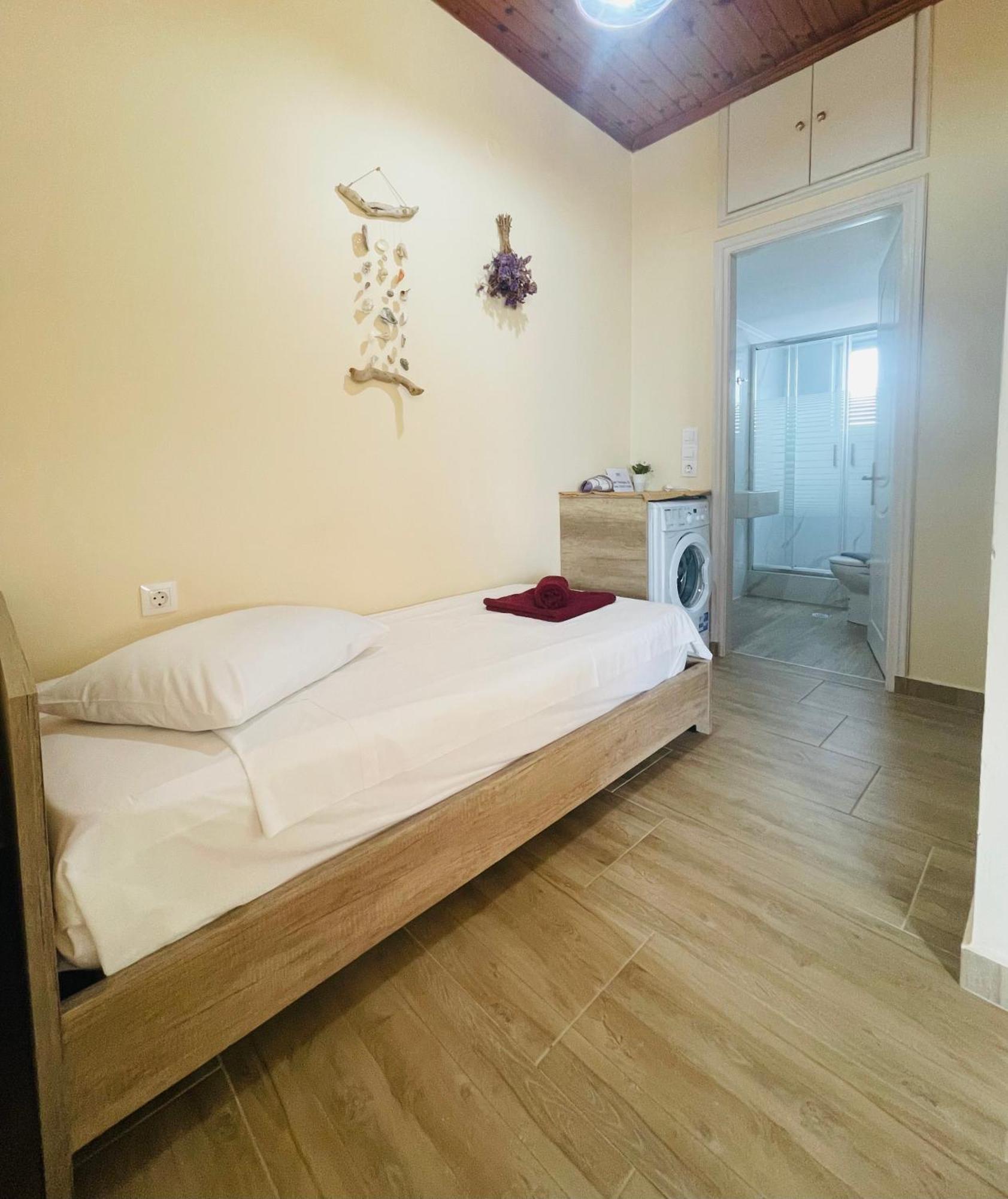 Fergani Apartments Moudhros Экстерьер фото