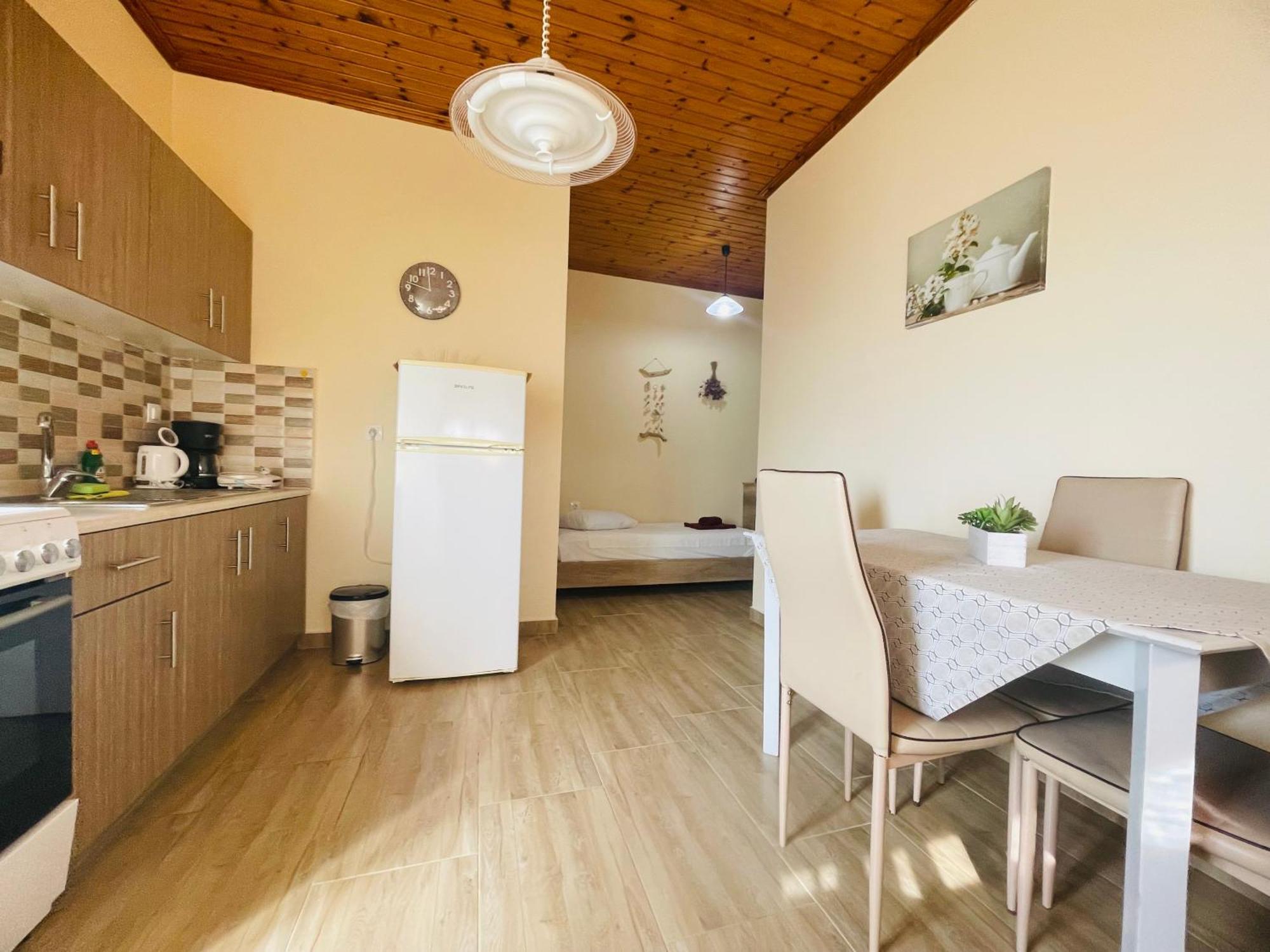 Fergani Apartments Moudhros Экстерьер фото