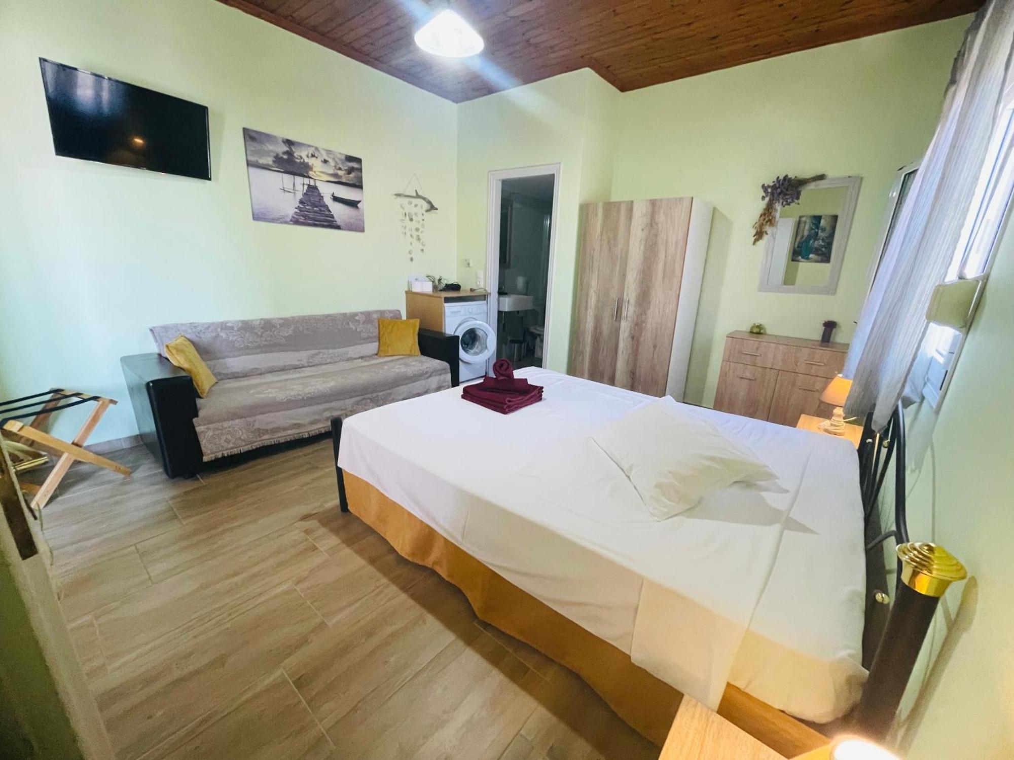 Fergani Apartments Moudhros Экстерьер фото